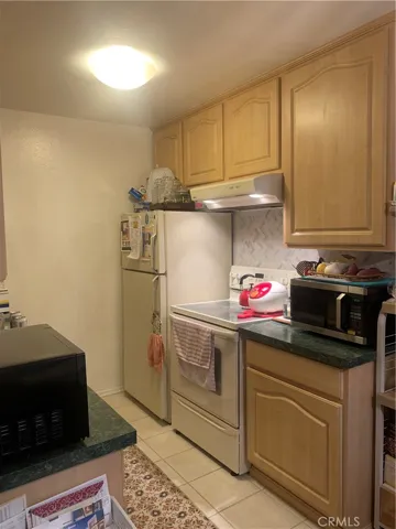 320 S Ardmore Avenue 119, Los Angeles, California 90020