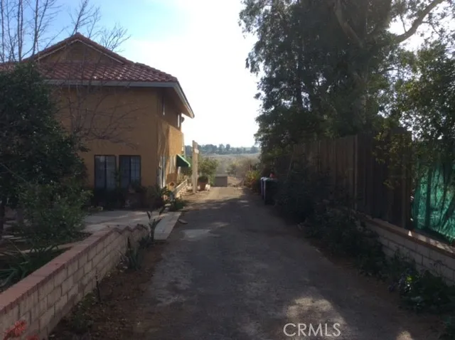 Main driveway entrance