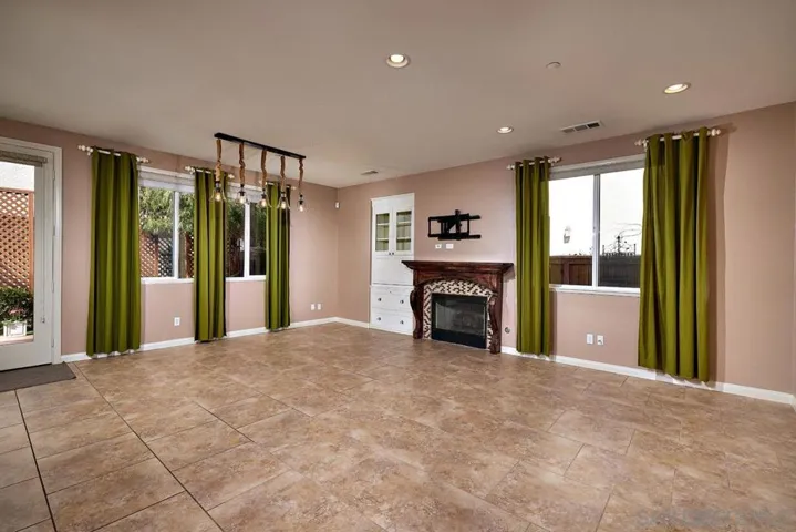 10504 Hollingsworth, San Diego, California 92127
