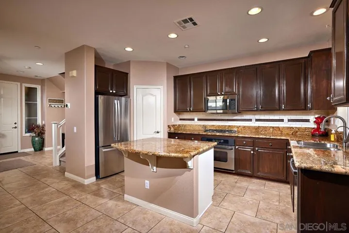 10504 Hollingsworth, San Diego, California 92127