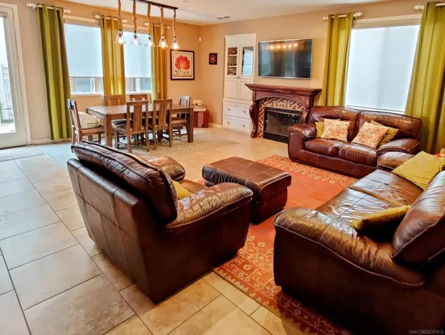 10504 Hollingsworth, San Diego, California 92127