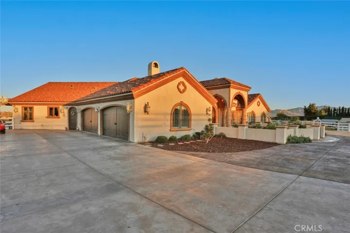 10451 Choiceana Avenue, Hesperia, California 92345