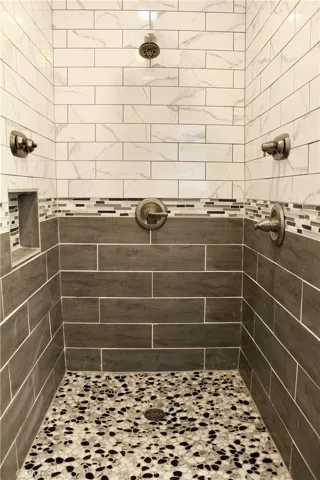 208 Overlook Drive, Unknown, Tennessee 37876