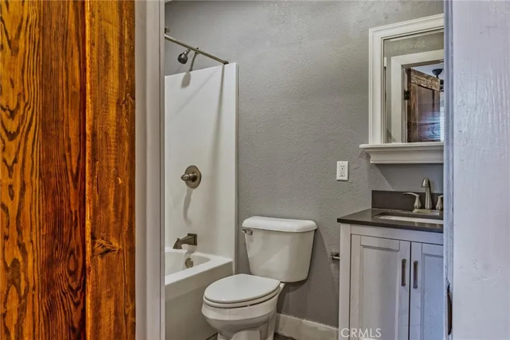 208 Overlook Drive, Unknown, Tennessee 37876