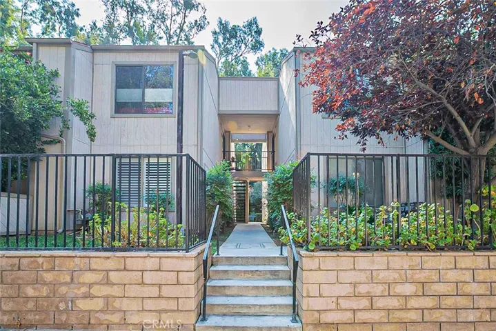 600 Central Avenue 322, Riverside, California 92507