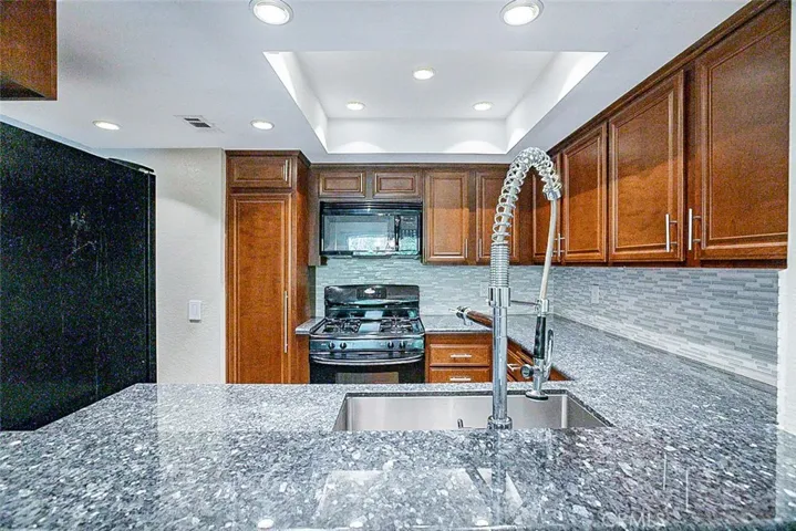 600 Central Avenue 322, Riverside, California 92507