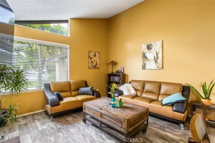 10317 Comanche Avenue, Riverside, California 92503
