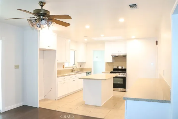646 E Grove Avenue, Orange, California 92865