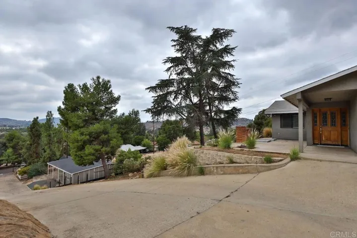 11052 Fillbrook Dr, Lakeside, California 92040