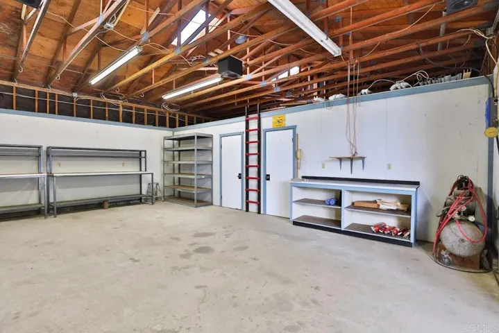 11052 Fillbrook Dr, Lakeside, California 92040