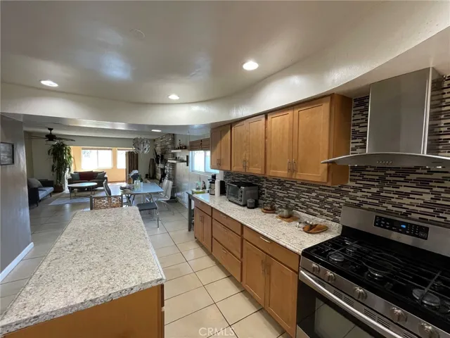 1300 W Sumner Avenue, Lake Elsinore, California 92530