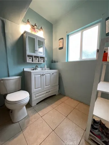 1300 W Sumner Avenue, Lake Elsinore, California 92530