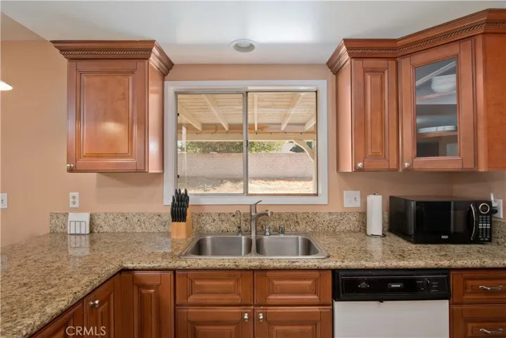 10600 Hillview Avenue, Chatsworth, California 91311