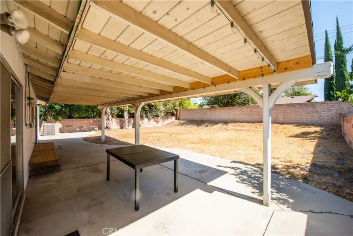 10600 Hillview Avenue, Chatsworth, California 91311