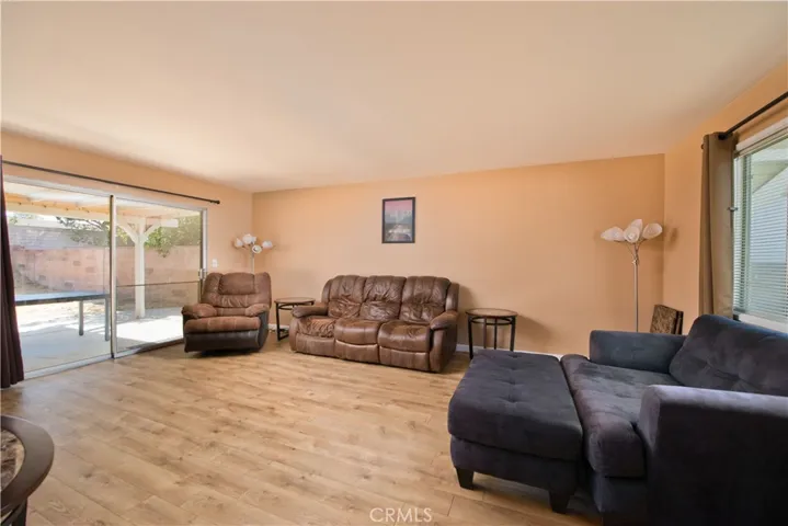 10600 Hillview Avenue, Chatsworth, California 91311