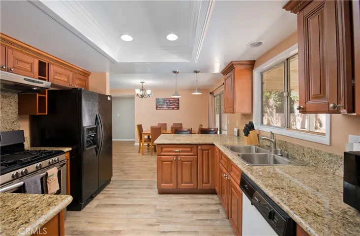 10600 Hillview Avenue, Chatsworth, California 91311