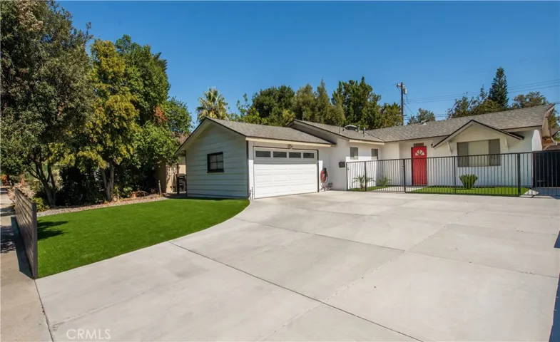 10600 Hillview Avenue, Chatsworth, California 91311