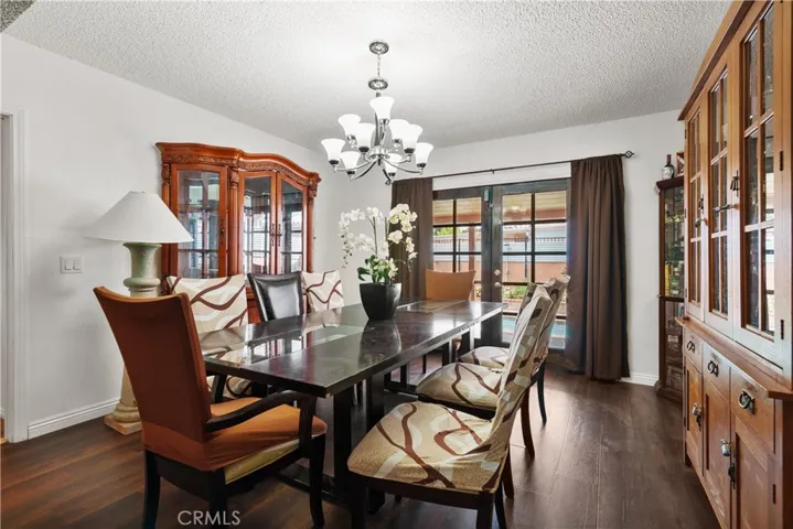 7055 Bellaire Avenue, North Hollywood, California 91605