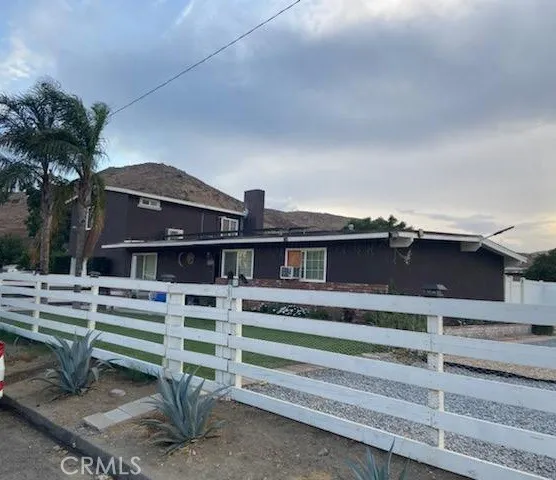 18593 8th Street, Bloomington, California 92316