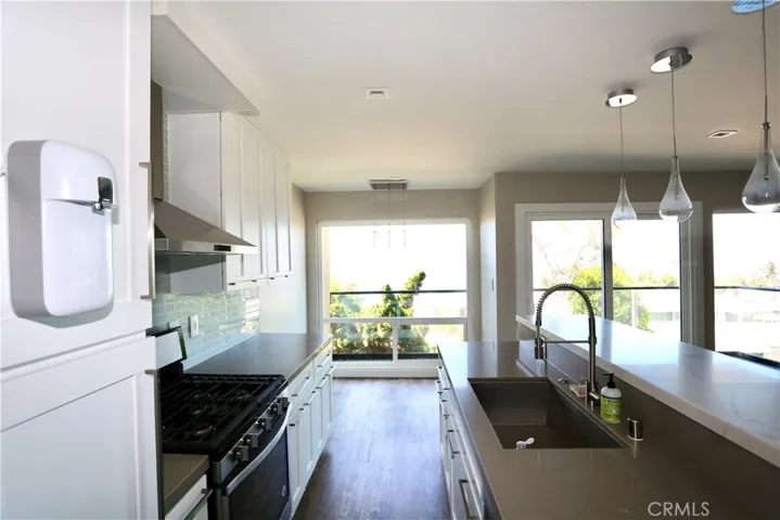 694 N Coast 1, Laguna Beach, California 92651