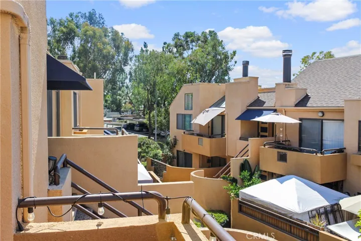 25671 Le Parc 14, Lake Forest, California 92630