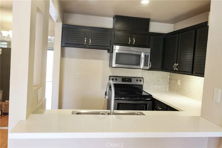 25671 Le Parc 14, Lake Forest, California 92630
