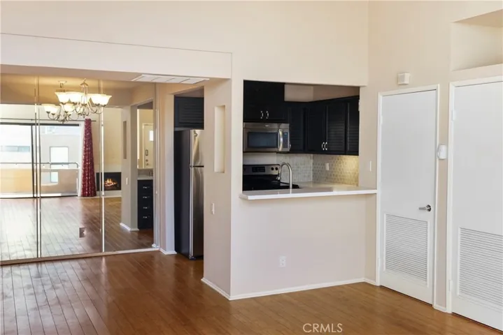 25671 Le Parc 14, Lake Forest, California 92630