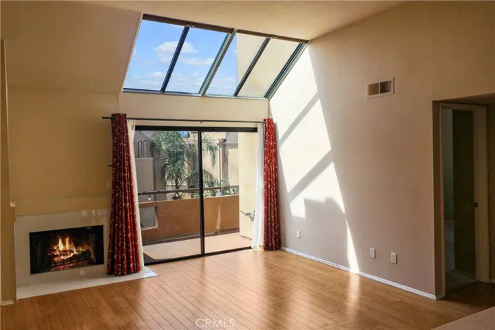 25671 Le Parc 14, Lake Forest, California 92630