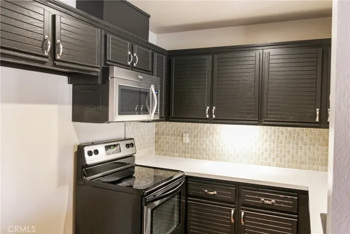 25671 Le Parc 14, Lake Forest, California 92630