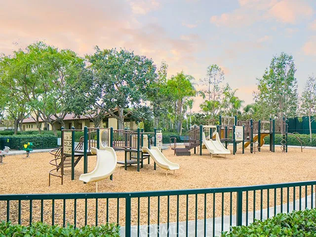 3002 Cherrywood, Irvine, California 92618