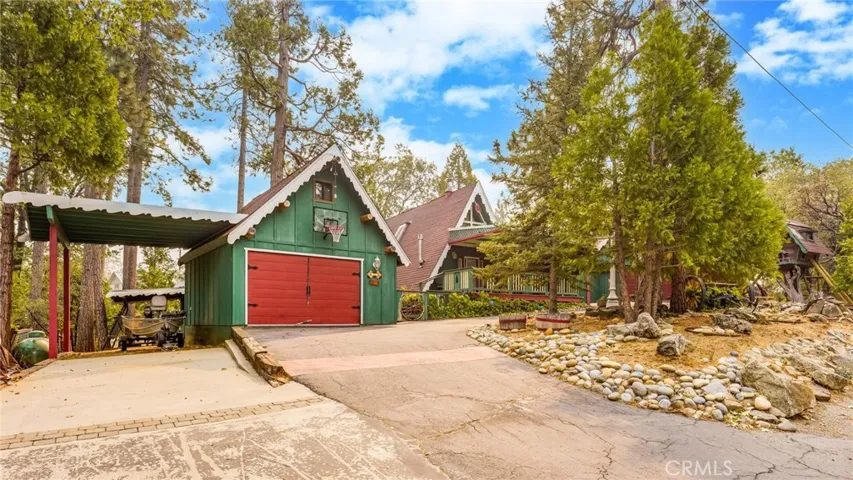 52778 Balsam Drive, Oakhurst, California 93644
