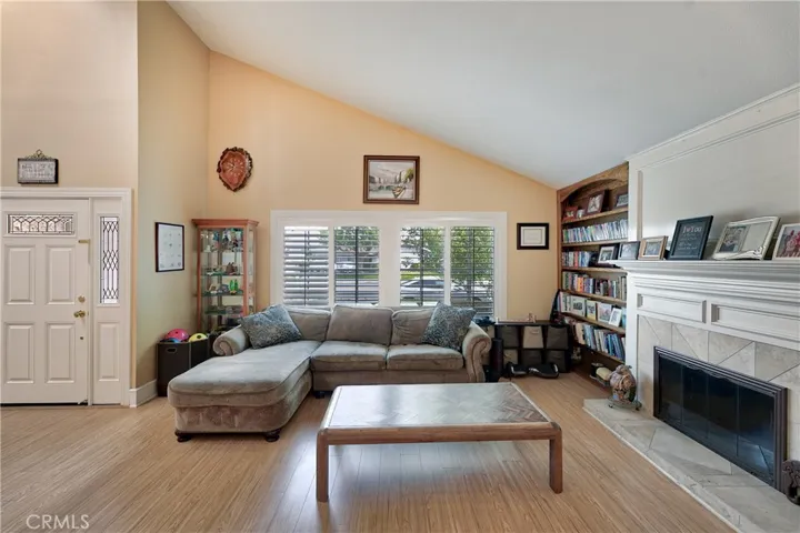25507 Radbrook Place, Valencia, California 91355