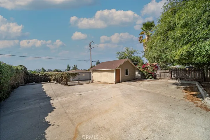 324 W 5th Street, San Dimas, California 91773