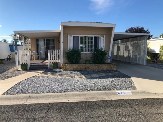 271 Santa Clara Circle, Hemet, California 92543