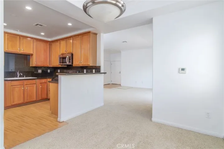 9610 Zelzah Avenue 305, Northridge, California 91325