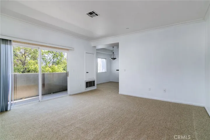 9610 Zelzah Avenue 305, Northridge, California 91325
