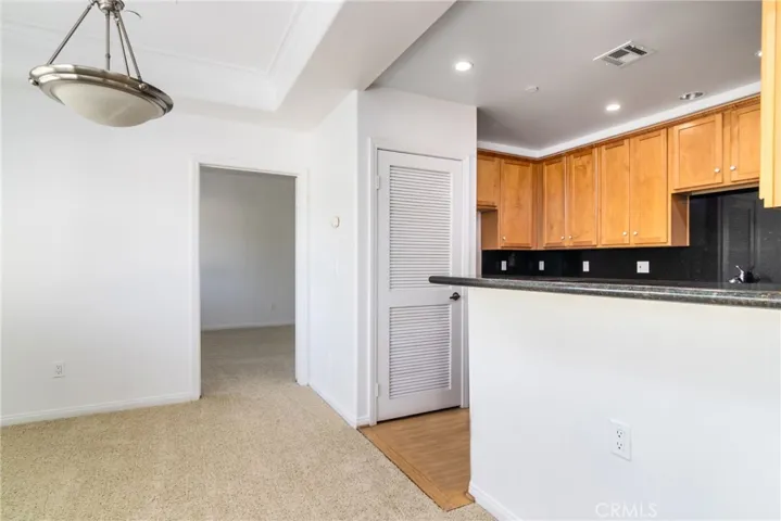 9610 Zelzah Avenue 305, Northridge, California 91325
