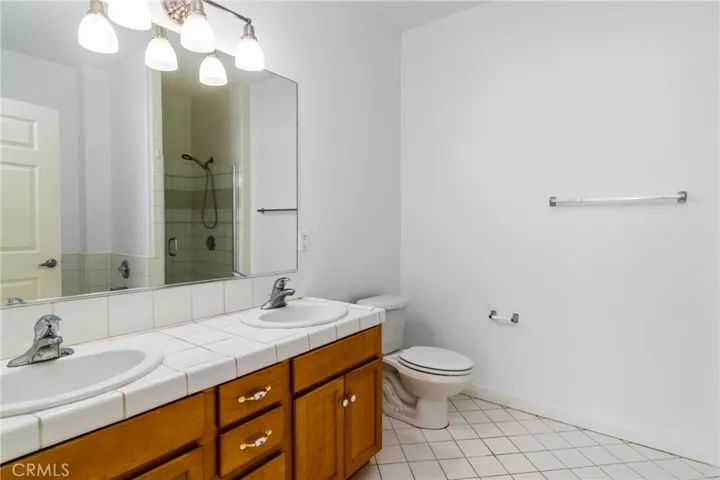 9610 Zelzah Avenue 305, Northridge, California 91325