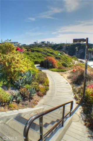 252 Avenida Lobeiro 5, San Clemente, California 92672