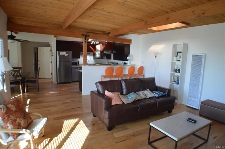 252 Avenida Lobeiro 5, San Clemente, California 92672