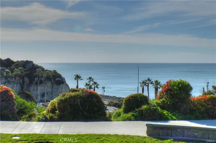 252 Avenida Lobeiro 5, San Clemente, California 92672
