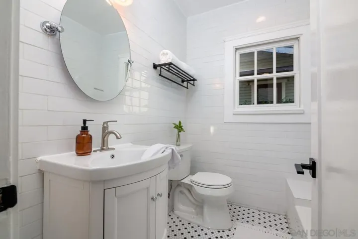 3349 Myrtle Ave, San Diego, California 92104