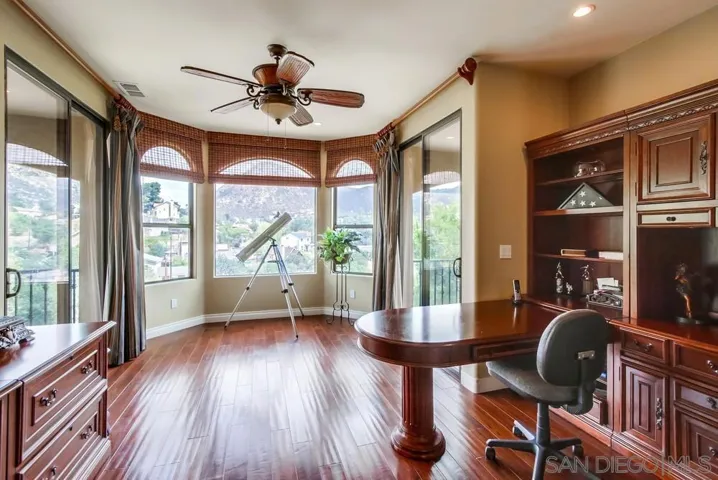 101 La Cresta Trl, El Cajon, California 92019
