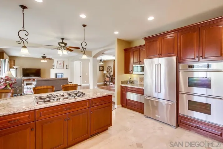 101 La Cresta Trl, El Cajon, California 92019