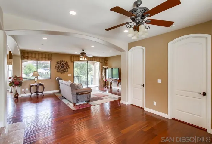 101 La Cresta Trl, El Cajon, California 92019