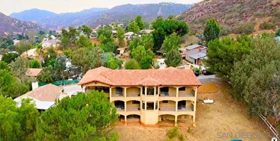 101 La Cresta Trl, El Cajon, California 92019