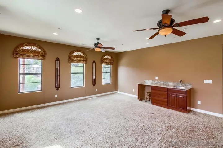 101 La Cresta Trl, El Cajon, California 92019