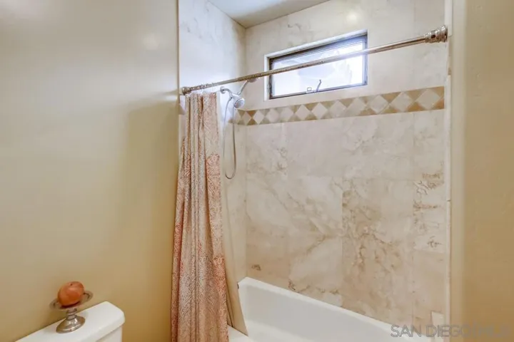 101 La Cresta Trl, El Cajon, California 92019