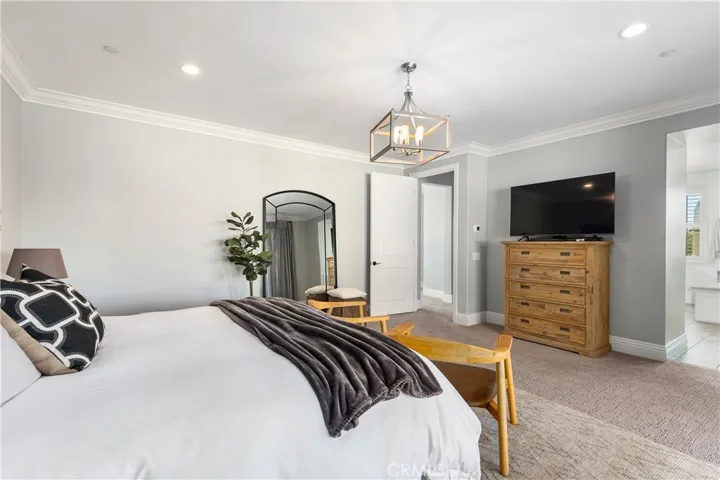 32 Windrow Road, Tustin, California 92782