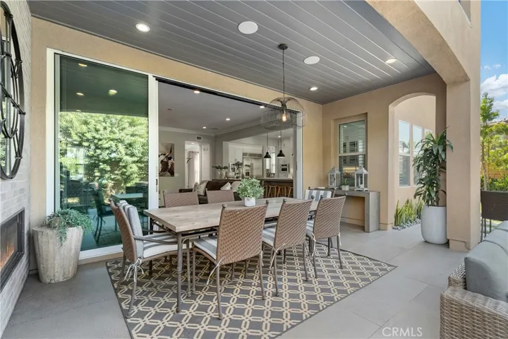 32 Windrow Road, Tustin, California 92782